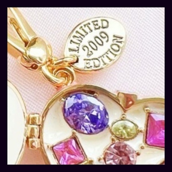 Juicy Couture Limited Edition Box of Chocolate Valentine’s Day Charm - Picture 5 of 6